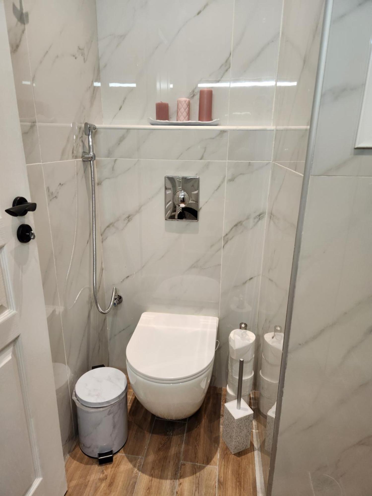 Apartamento Bachelor Penthouse With Roof Garden Access, 15 M Walk To Acropolis *