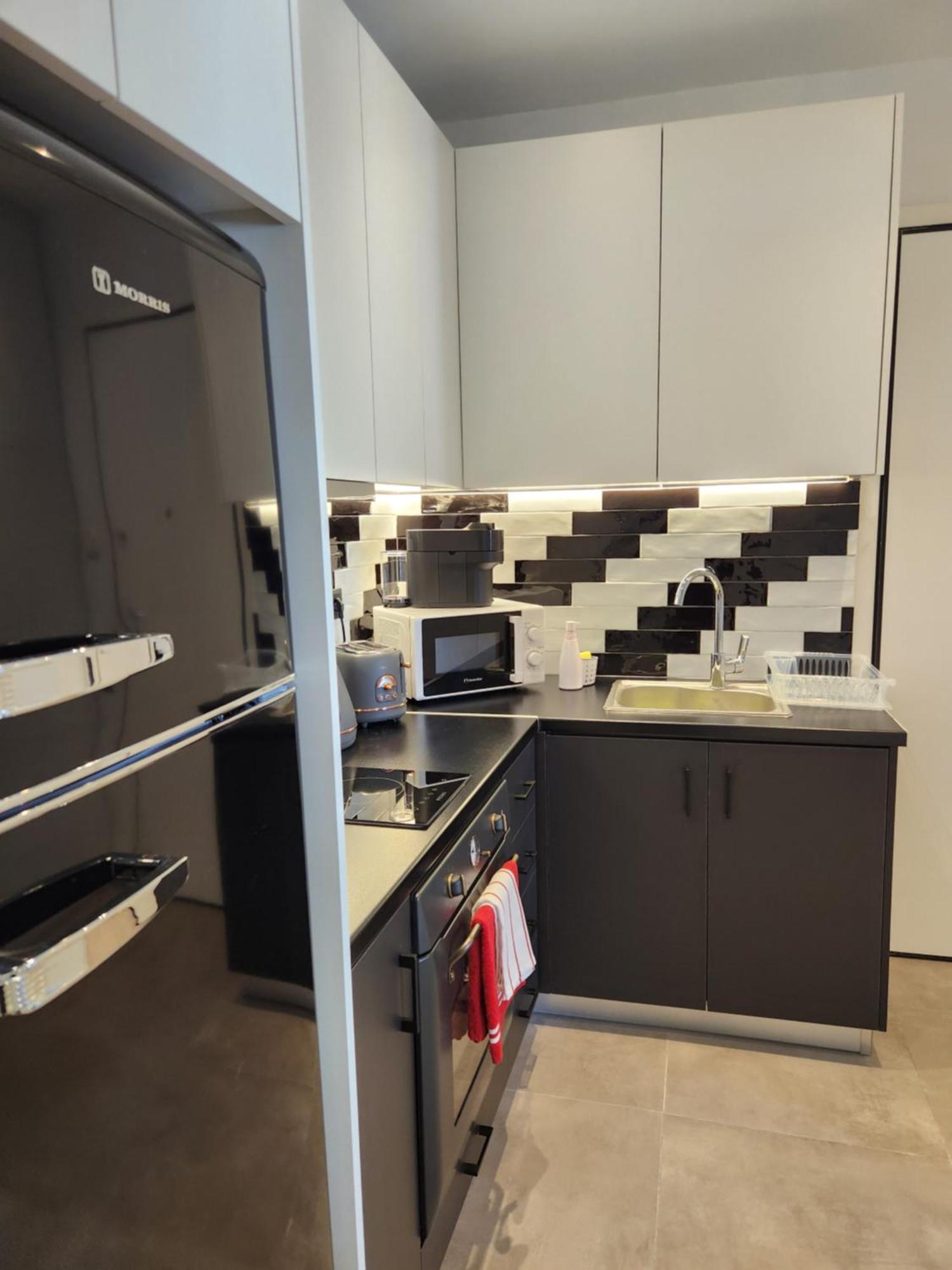 Bachelor Penthouse With Roof Garden Access, 15 M Walk To Acropolis