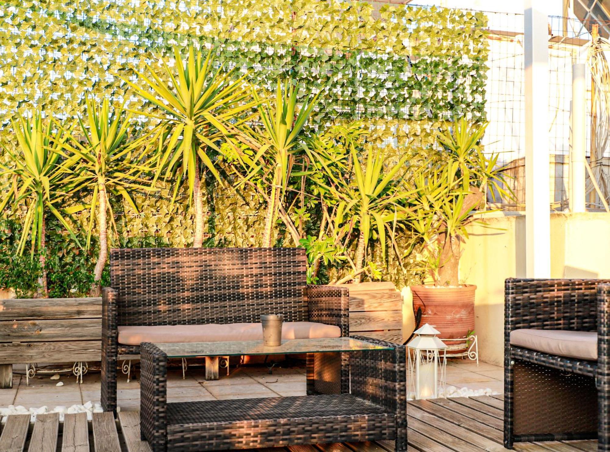 Bachelor Penthouse With Roof Garden Access, 15 M Walk To Acropolis Athens