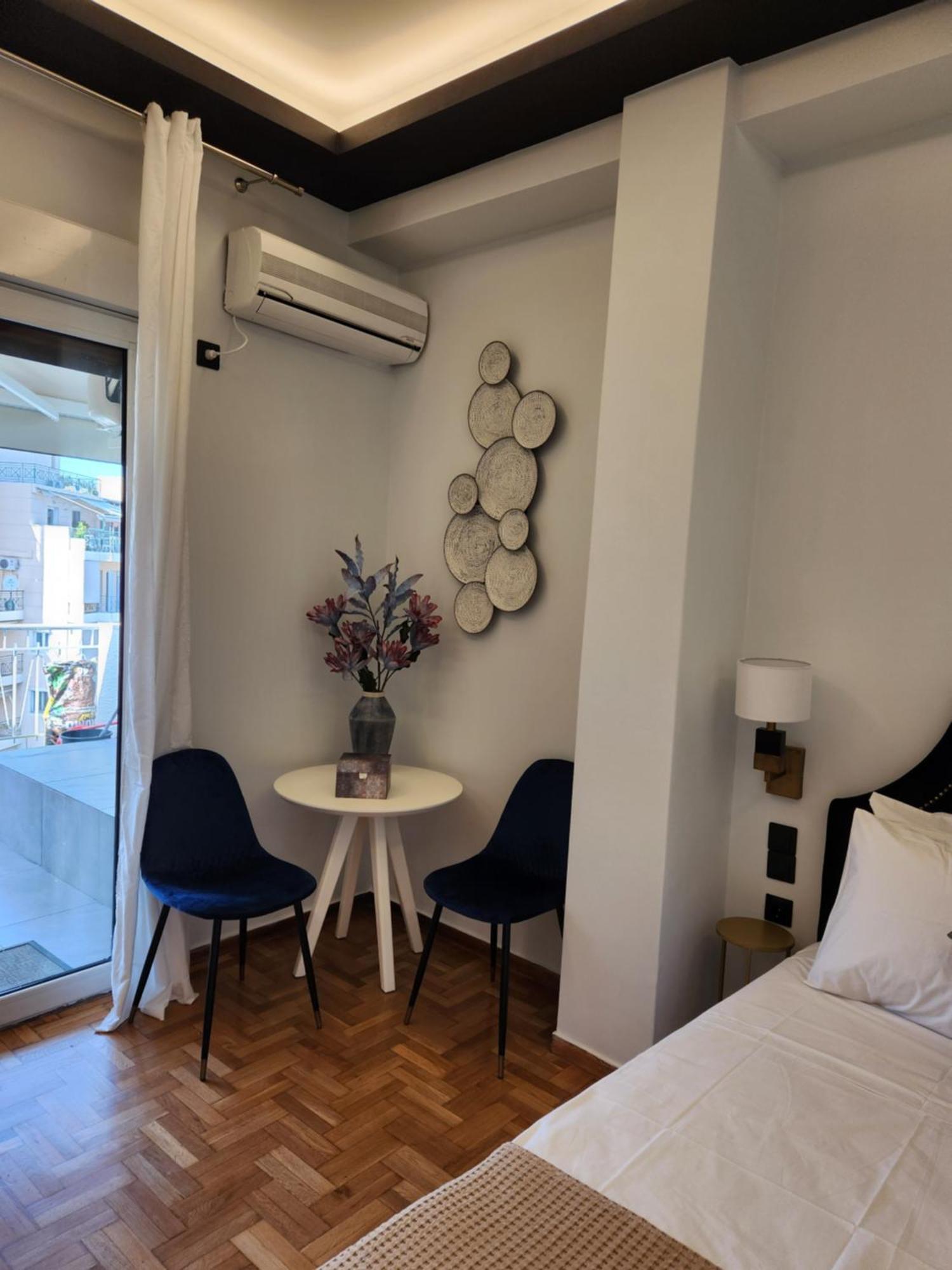 Bachelor Penthouse With Roof Garden Access, 15 M Walk To Acropolis Appartement